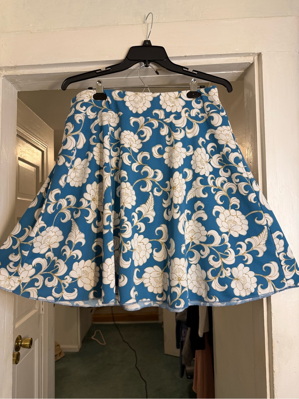 Ann Taylor Sz Large Blue Ivory Floral Full A-Line Skirt Stretch Waist